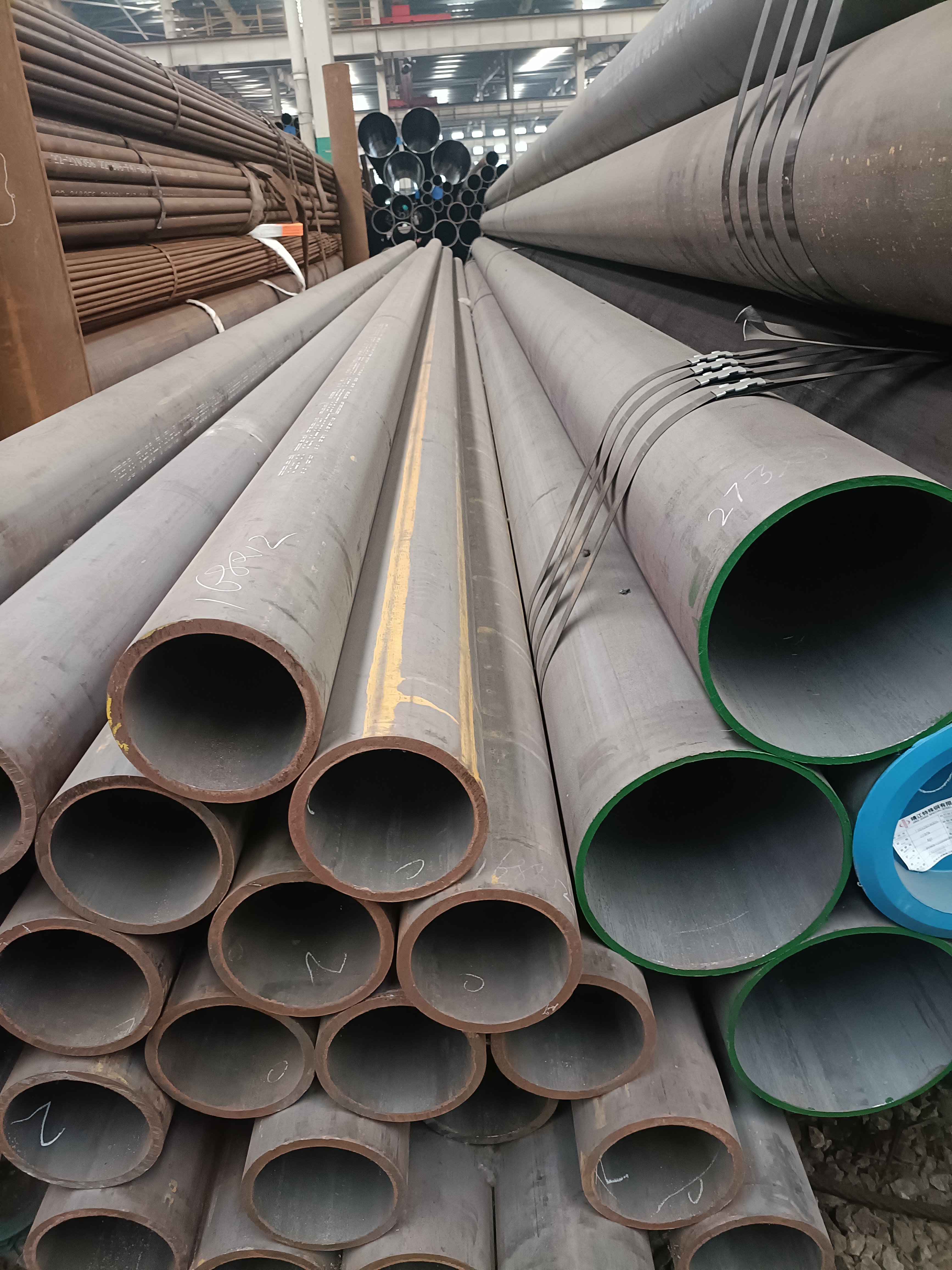 20G高壓<a href='http://m.hzgoldencoast.cn/' target='_blank' style='color:#0000FF; text-decoration:underline;'>無縫鋼管</a>直徑299mm天津大無縫鋼管無錫代理(豪鑫天) 20G高壓無縫鋼管直徑299mm天津大無縫鋼管無錫代理(豪鑫天)